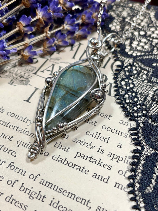 Labradorite Pendant in Stainless Steel