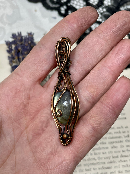 Labradorite Pendant in Copper