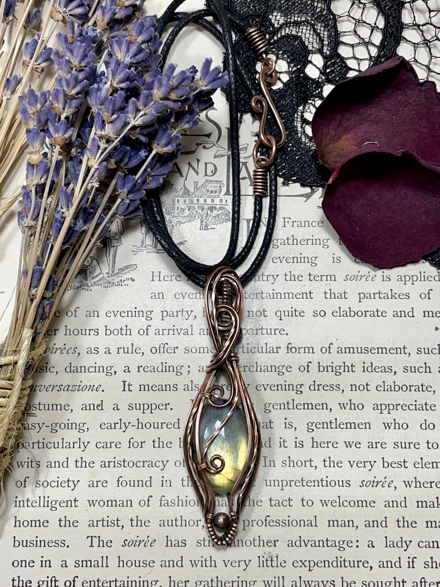 Labradorite Pendant in Copper