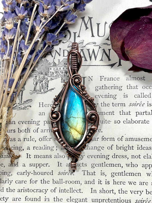 Labradorite Pendant in Copper