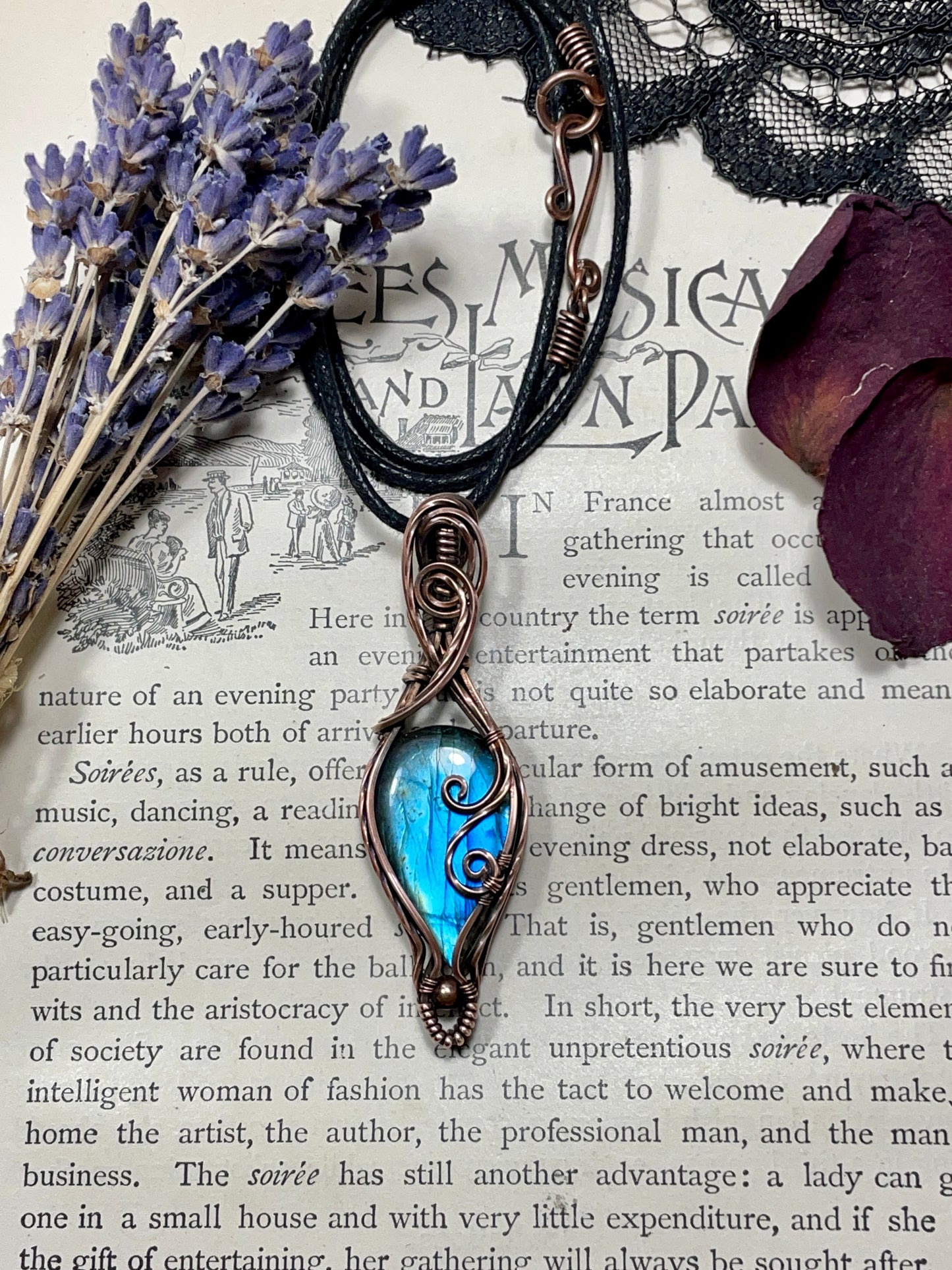 Labradorite Pendant in Copper