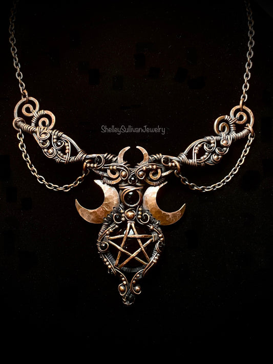 Onyx Lunar Pentacle Collar in Copper