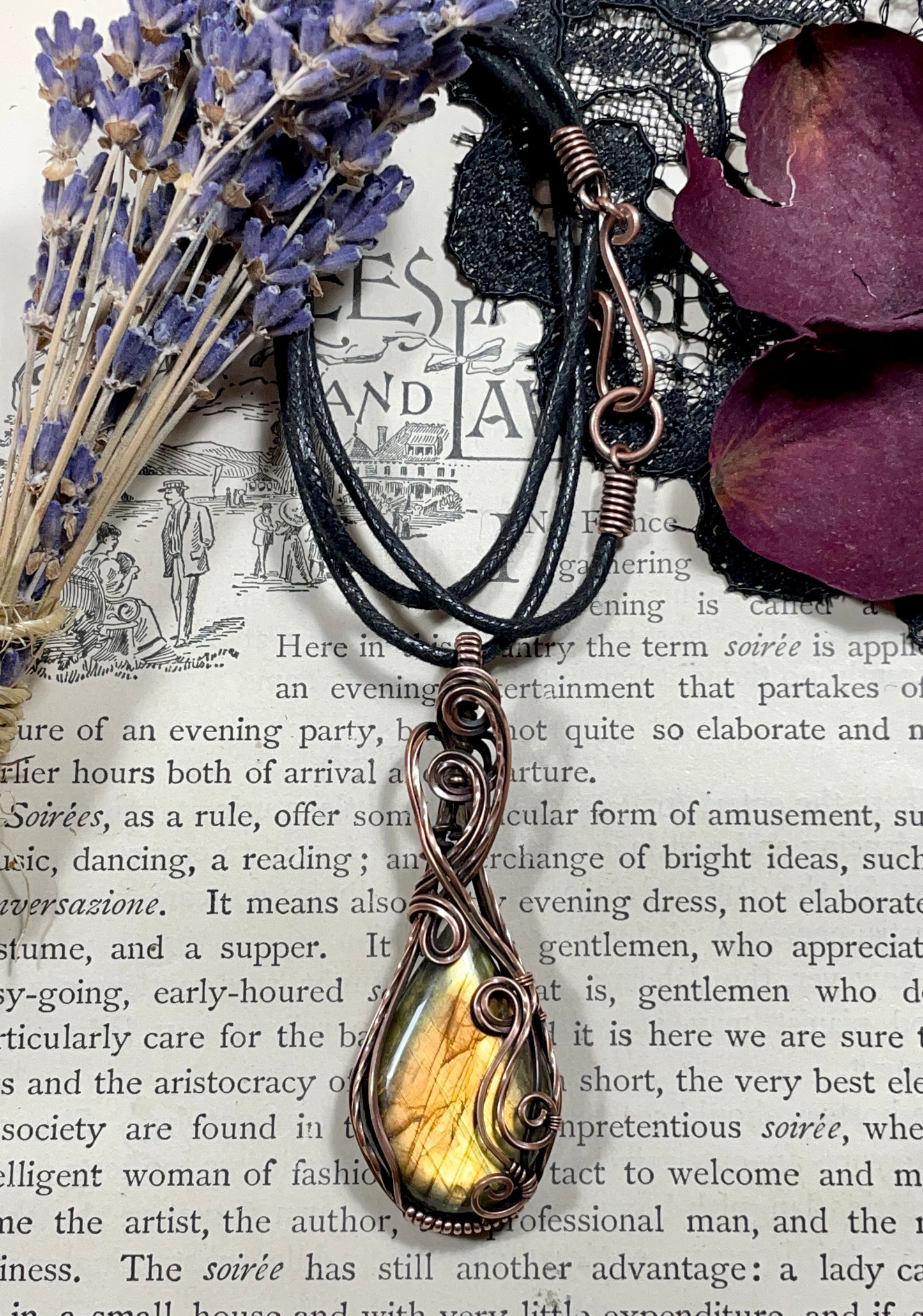 Labradorite Pendant in Copper