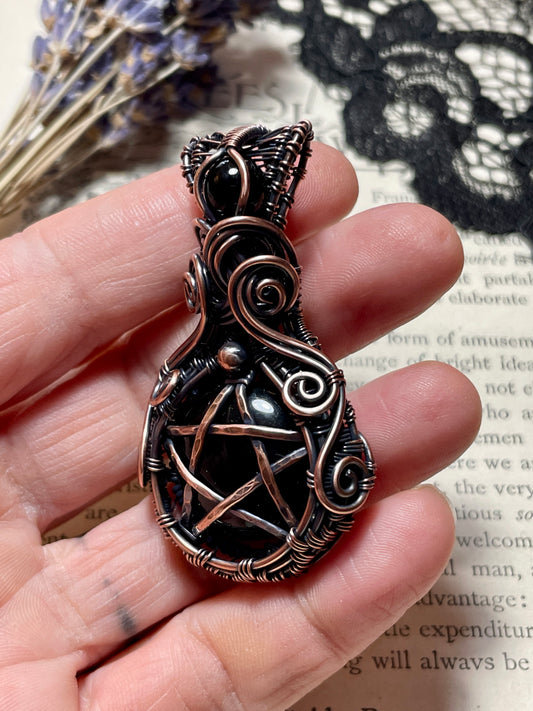 Onyx Pentacle Pendant in Copper