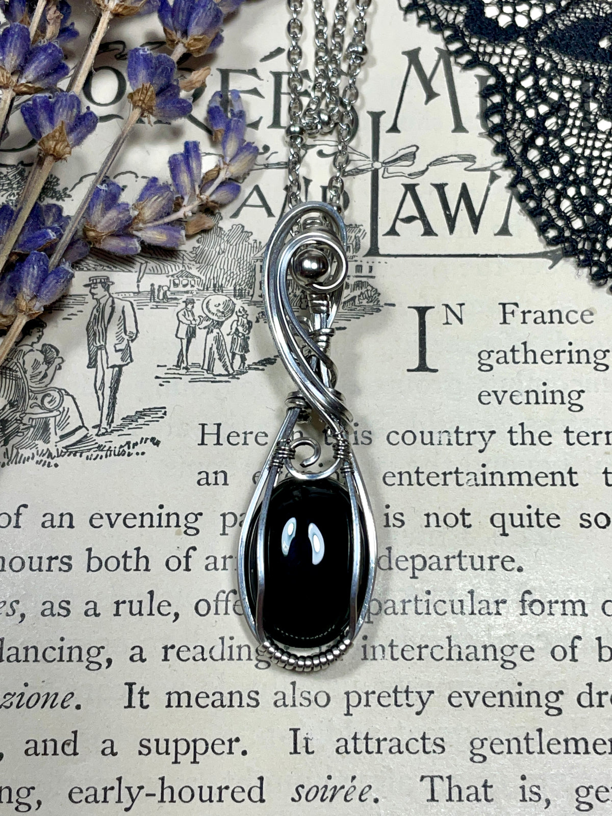 Onyx Pendant in Stainless Steel