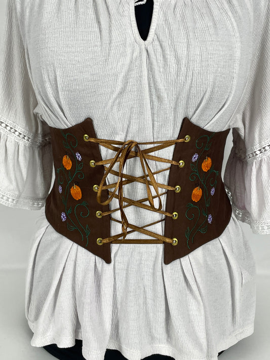 Pumpkin Patch Embroidered Waist Cinch in Dark Green