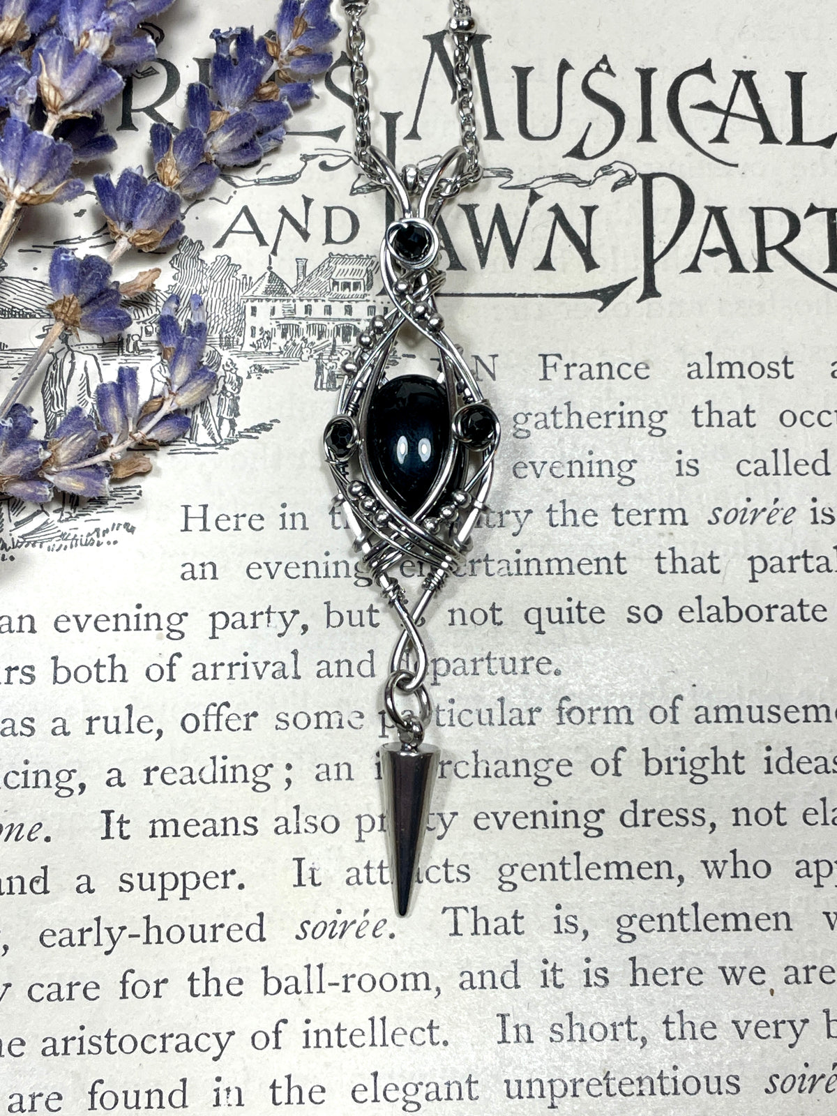 Onyx Pendant in Stainless Steel