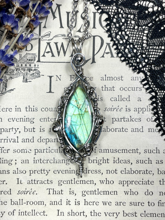 Labradorite Pendant in Stainless Steel