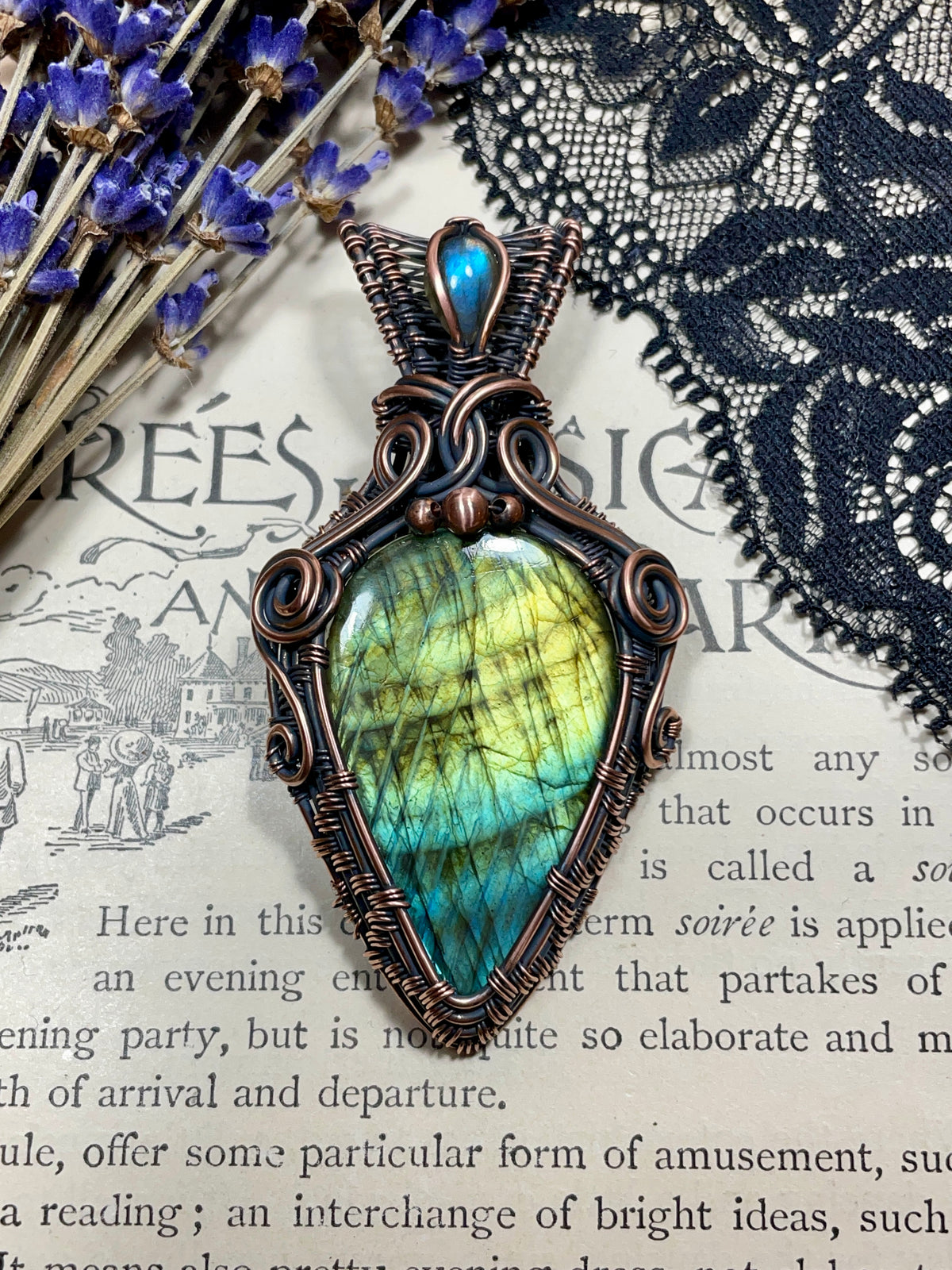 Labradorite Pendant in Copper