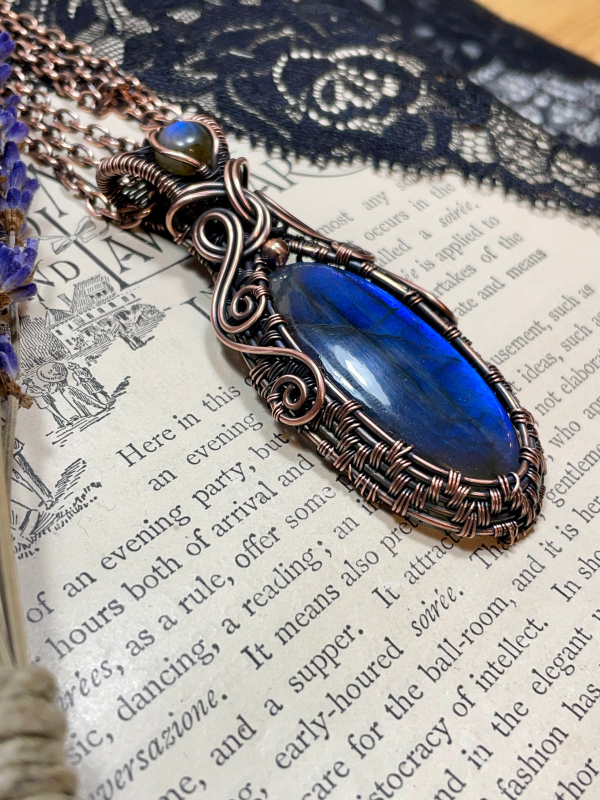 Labradorite Pendant in Copper