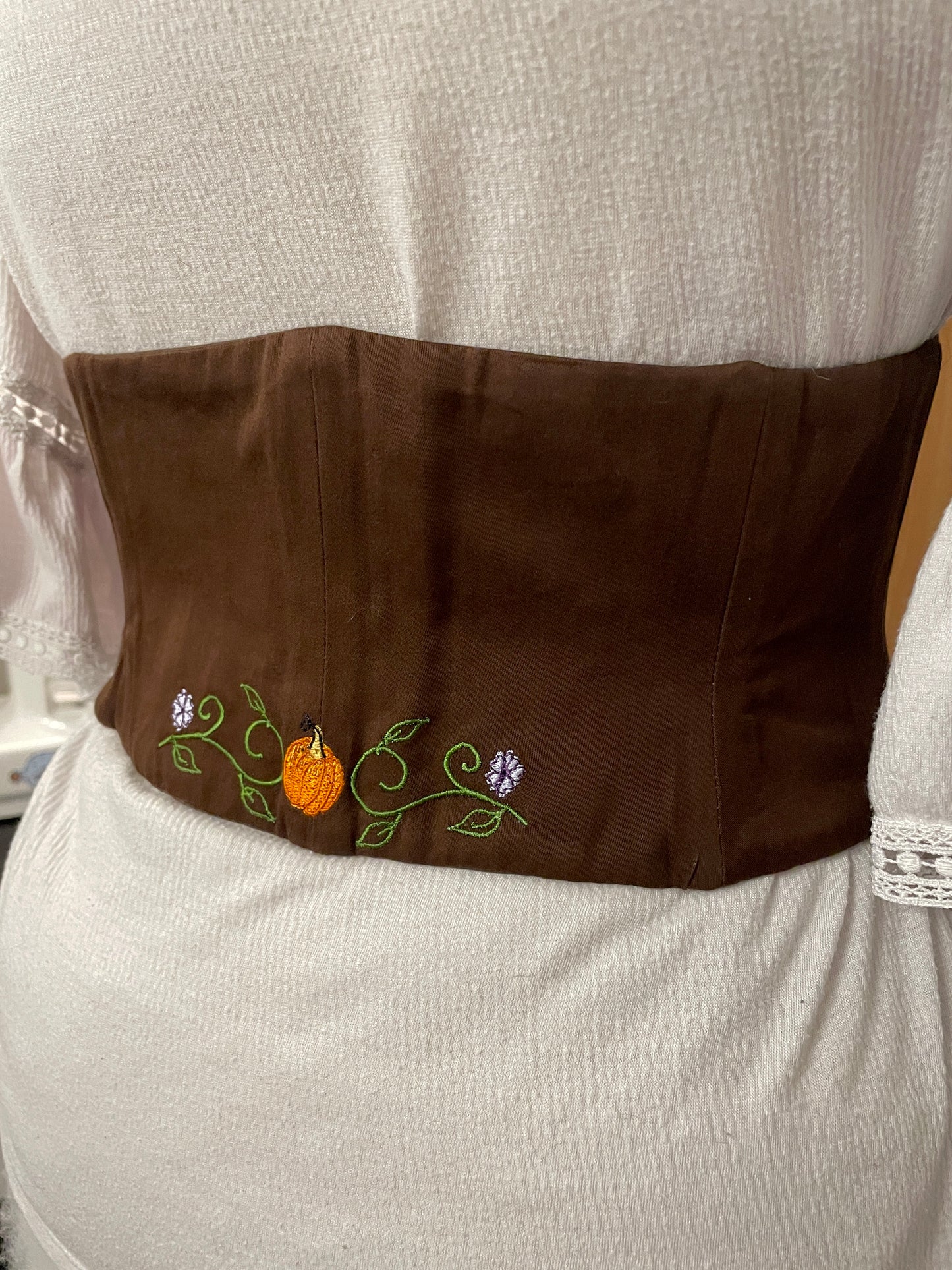 Pumpkin Patch Embroidered Waist Cinch in Bright Green