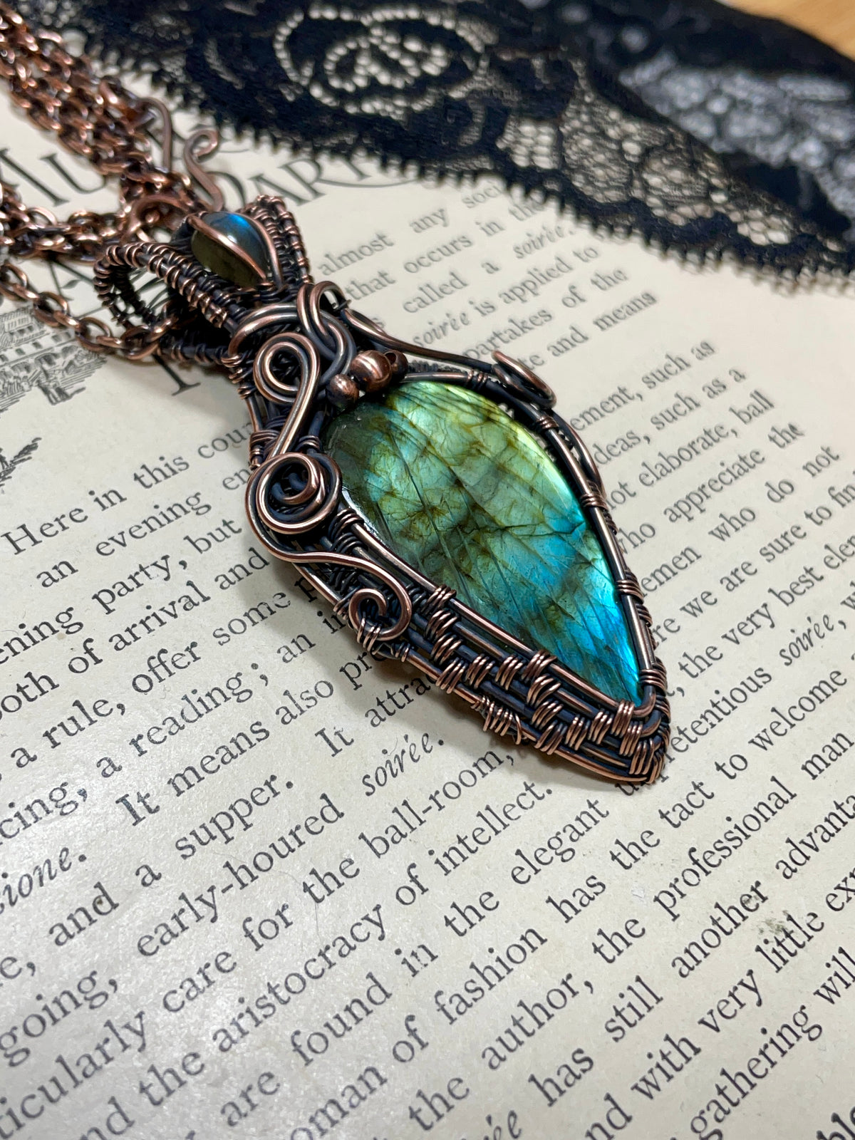 Labradorite Pendant in Copper