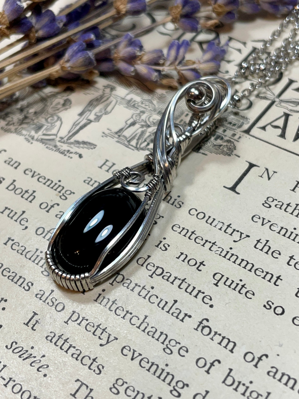 Onyx Pendant in Stainless Steel