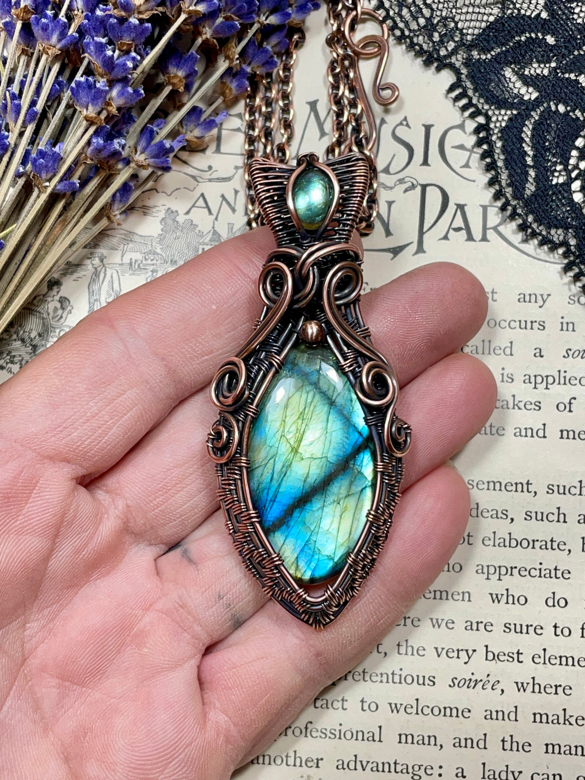 Labradorite Pendant in Copper