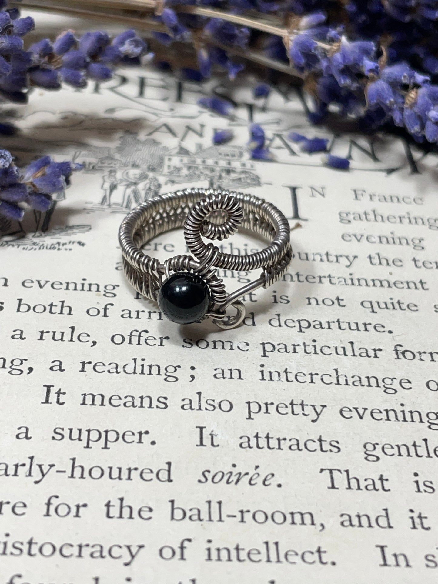 Onyx Bead Woven Sterling Silver Ring Size 8
