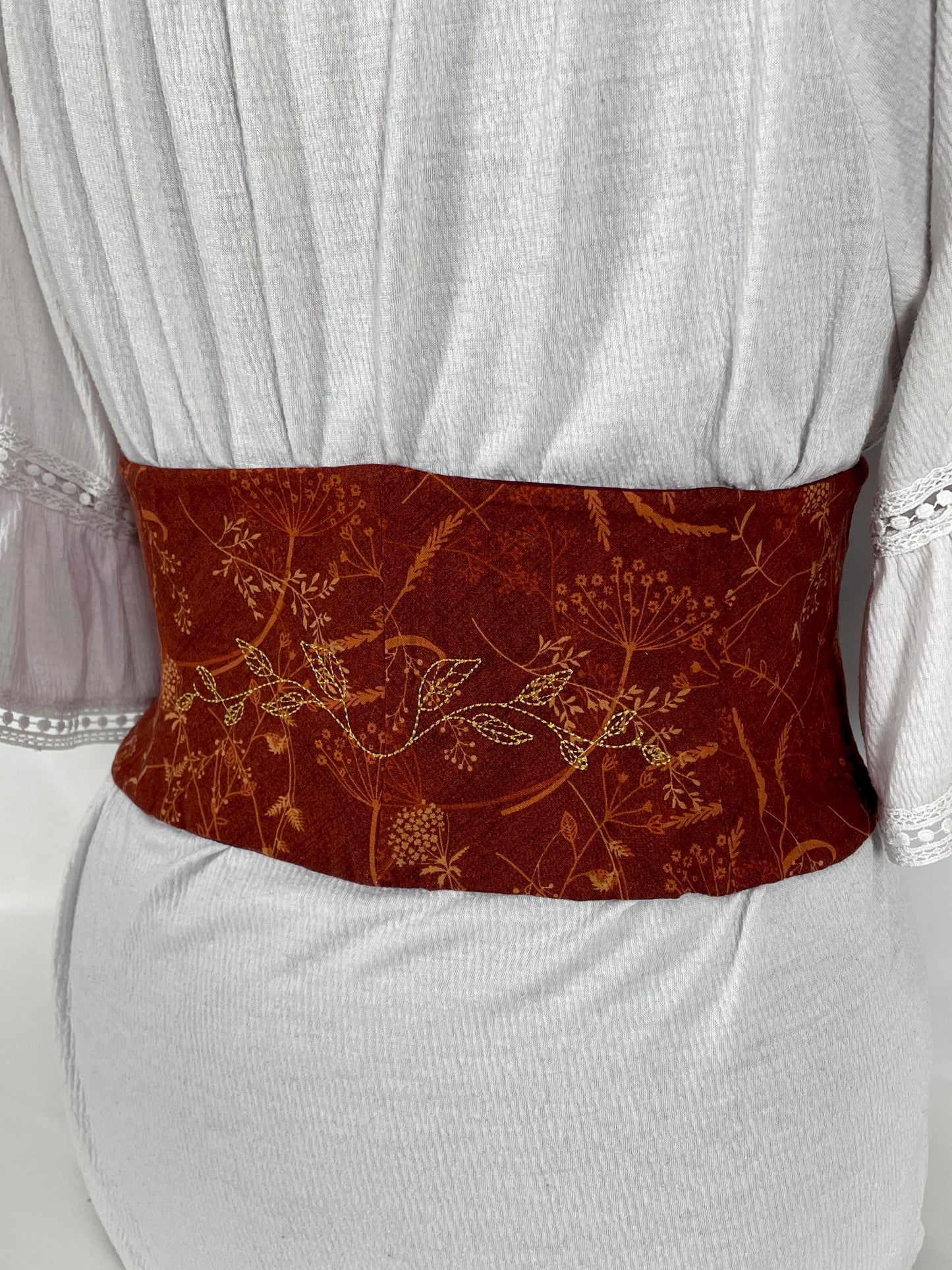 Autumnal Embrace Embroidered Waist Cinch