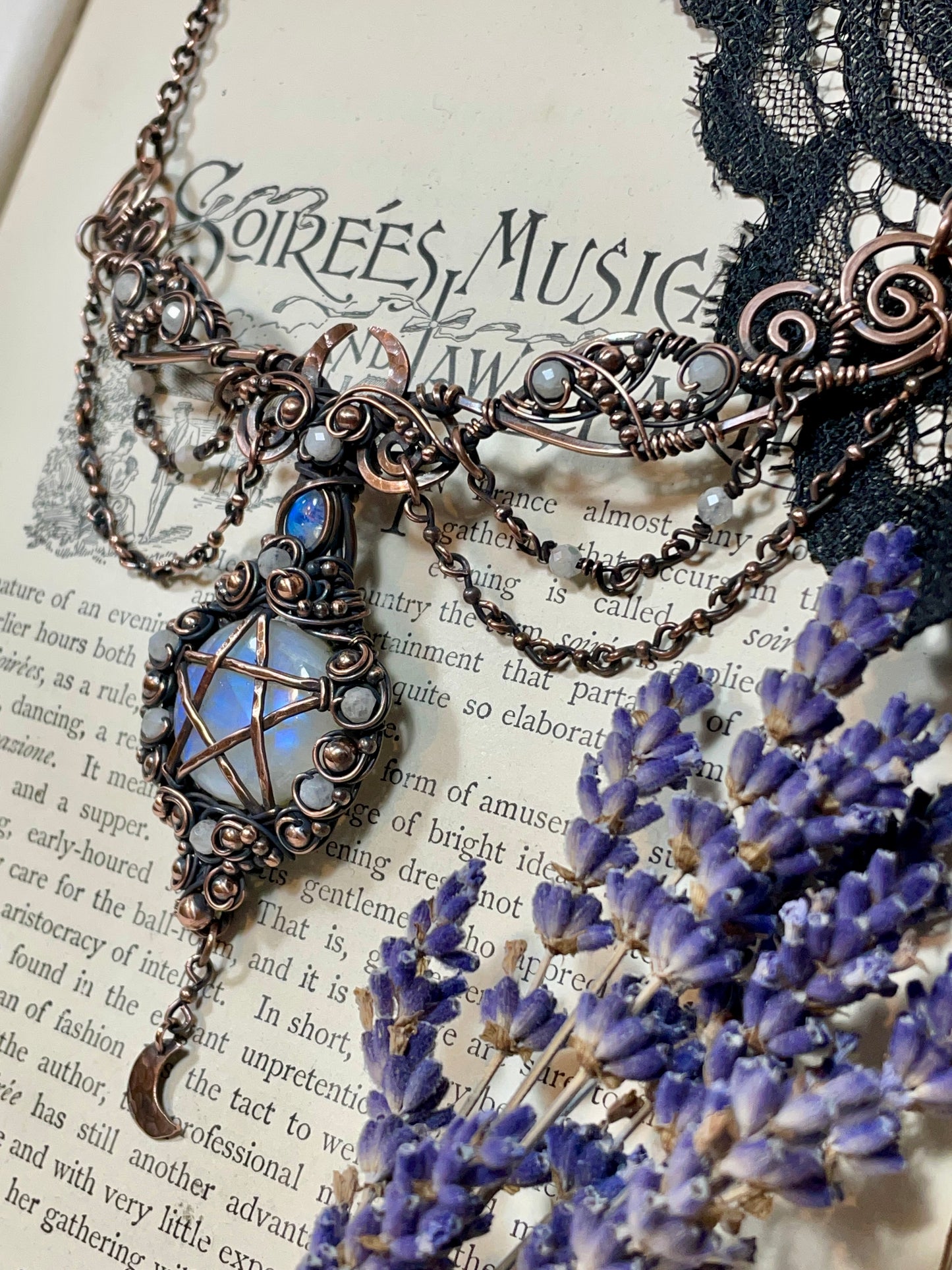 Moonstone (Rainbow Moonstone) Pentacle Collar in Copper