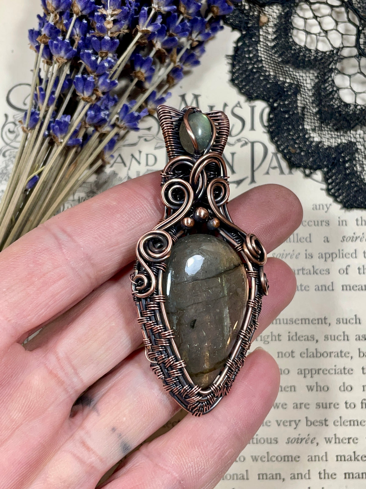 Labradorite Pendant in Copper