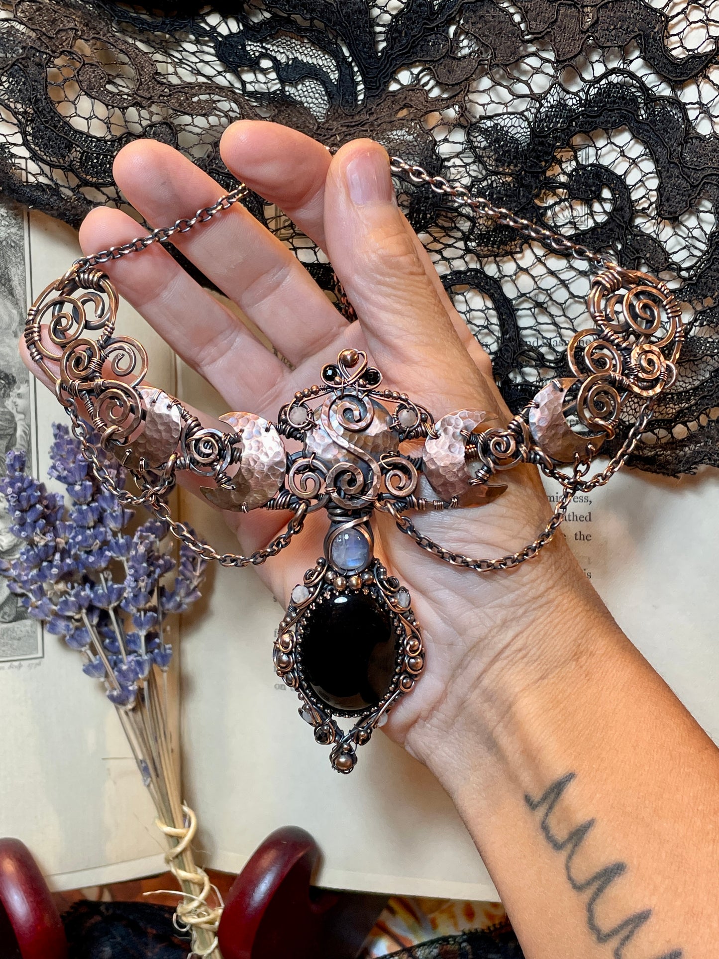 Onyx Lunar Goddess Collar in Copper