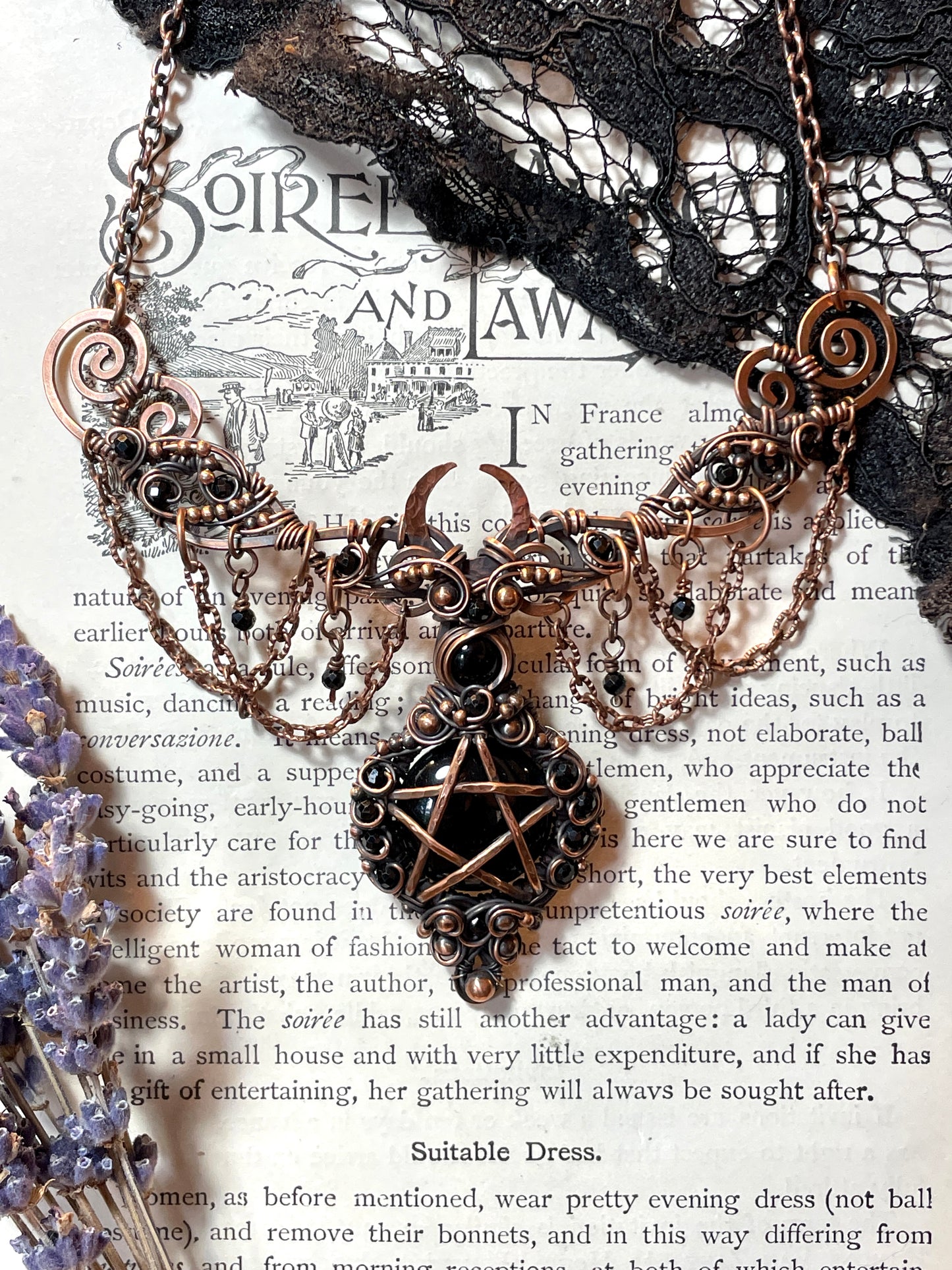 Onyx Pentacle Collar in Copper