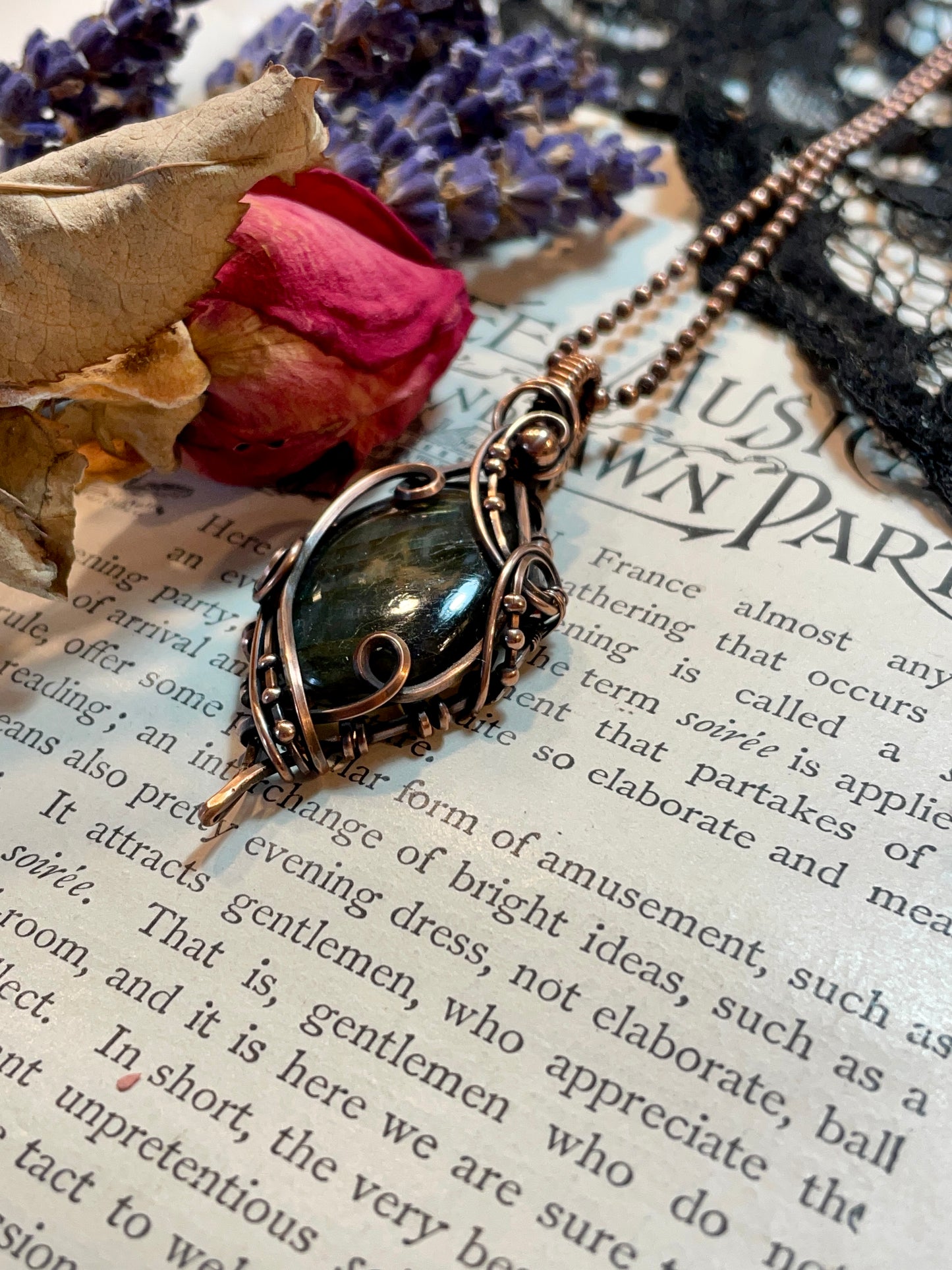 Labradorite Pendant in Copper