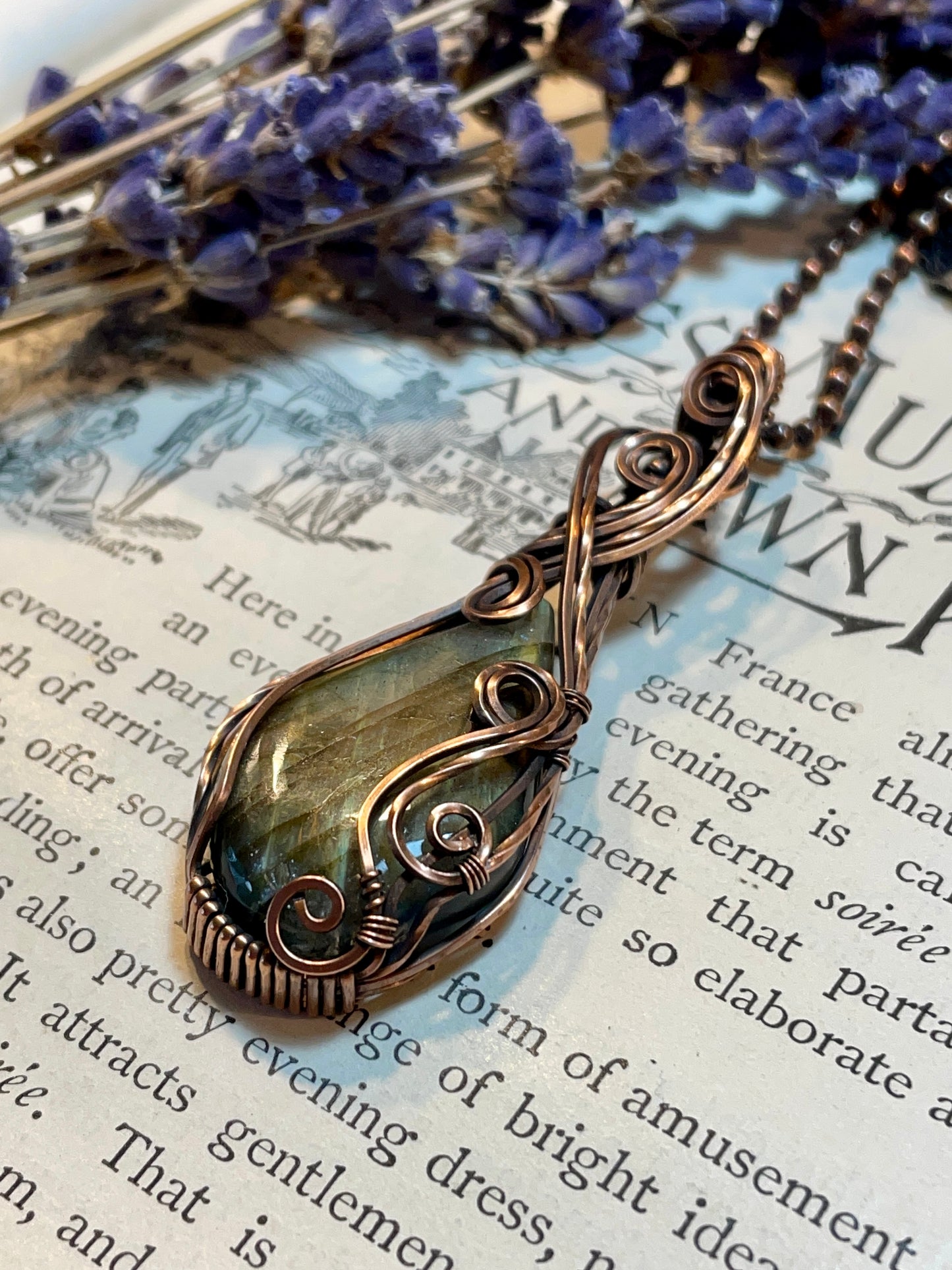 Labradorite Pendant in Copper