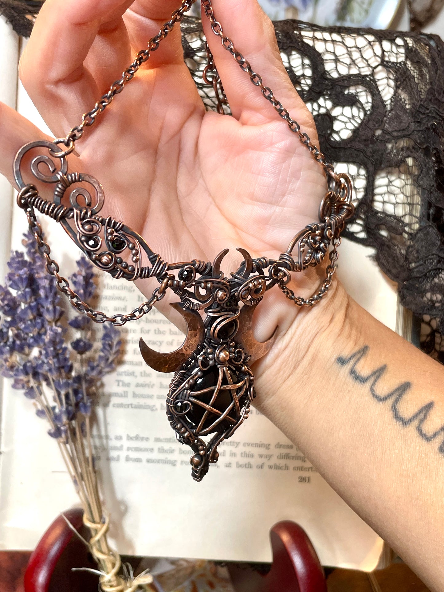 Onyx Lunar Pentacle Collar in Copper