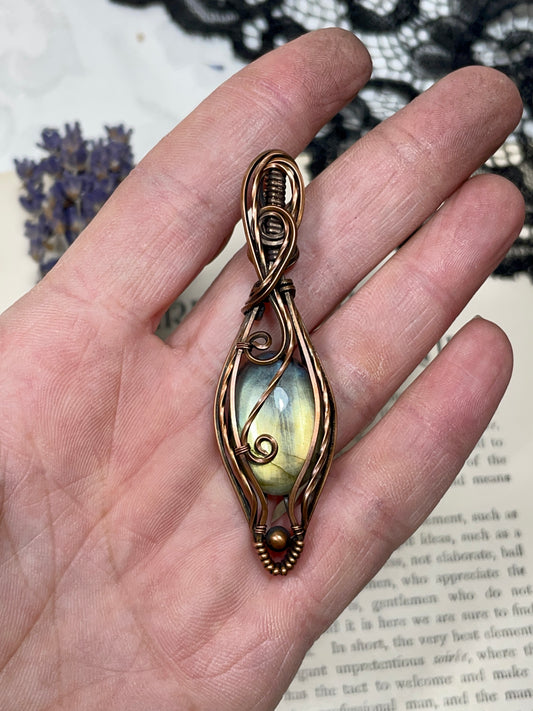 Labradorite Pendant in Copper