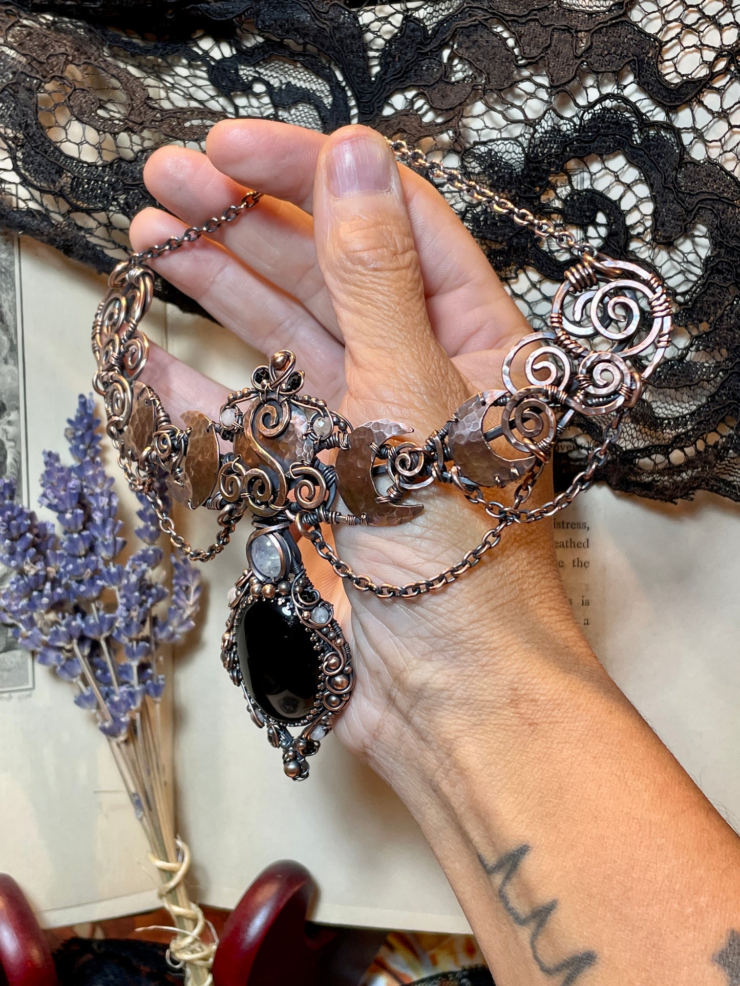 Onyx Lunar Goddess Collar in Copper