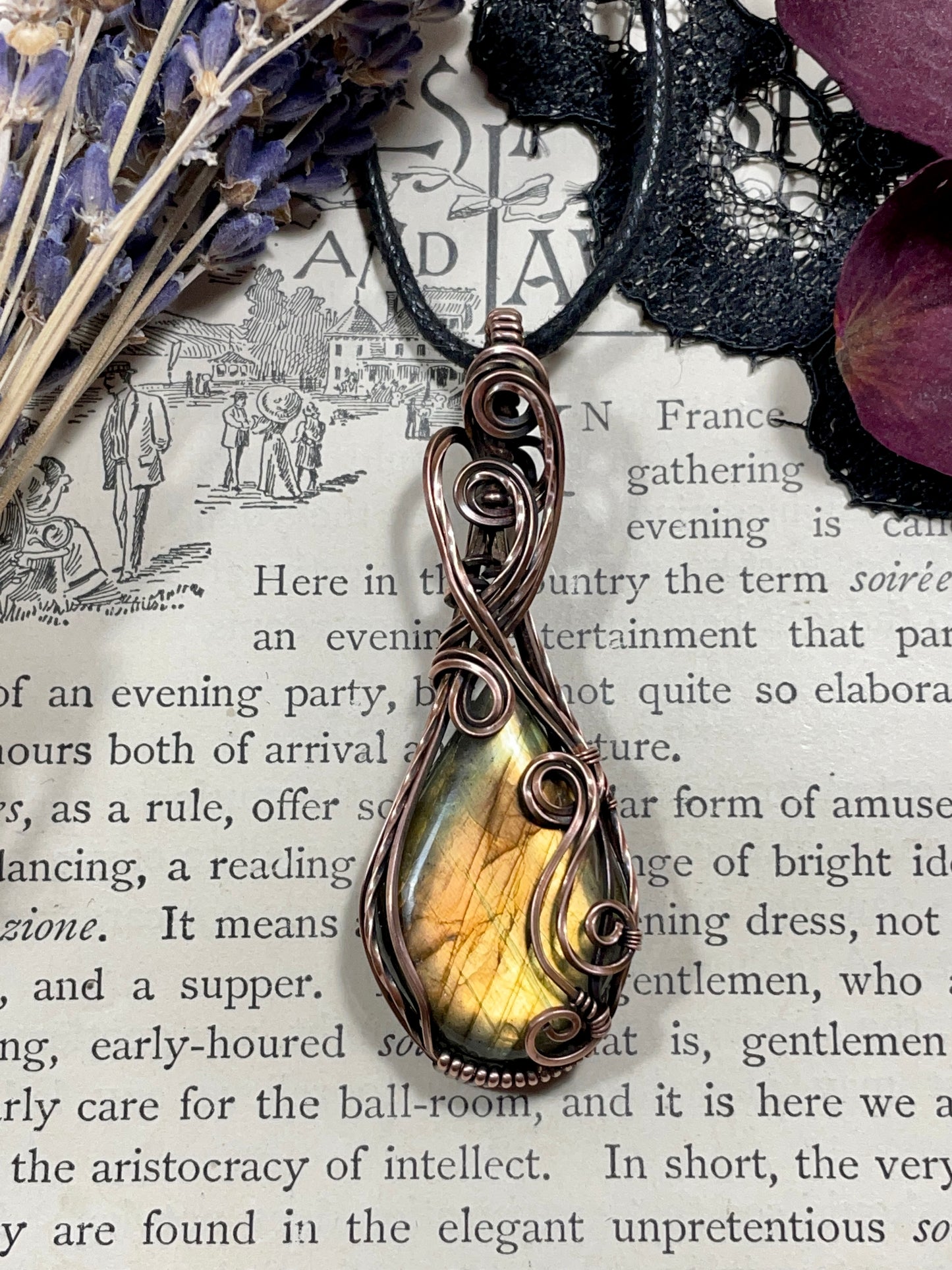 Labradorite Pendant in Copper