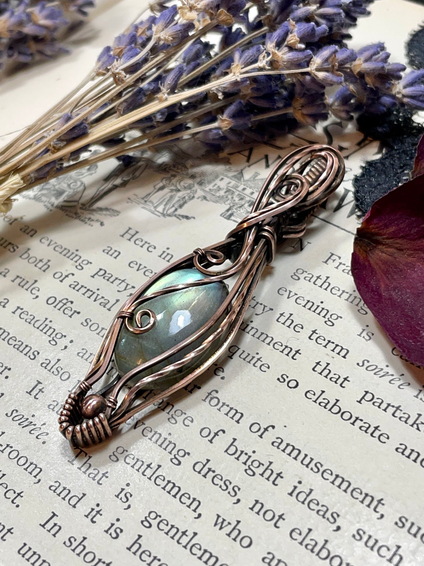 Labradorite Pendant in Copper