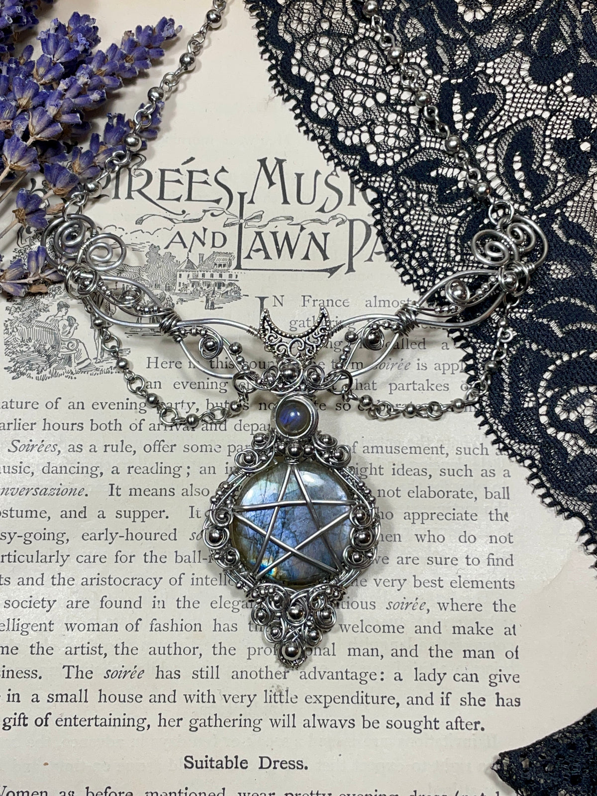 Labradorite Pentacle Collar in Stainless Steel