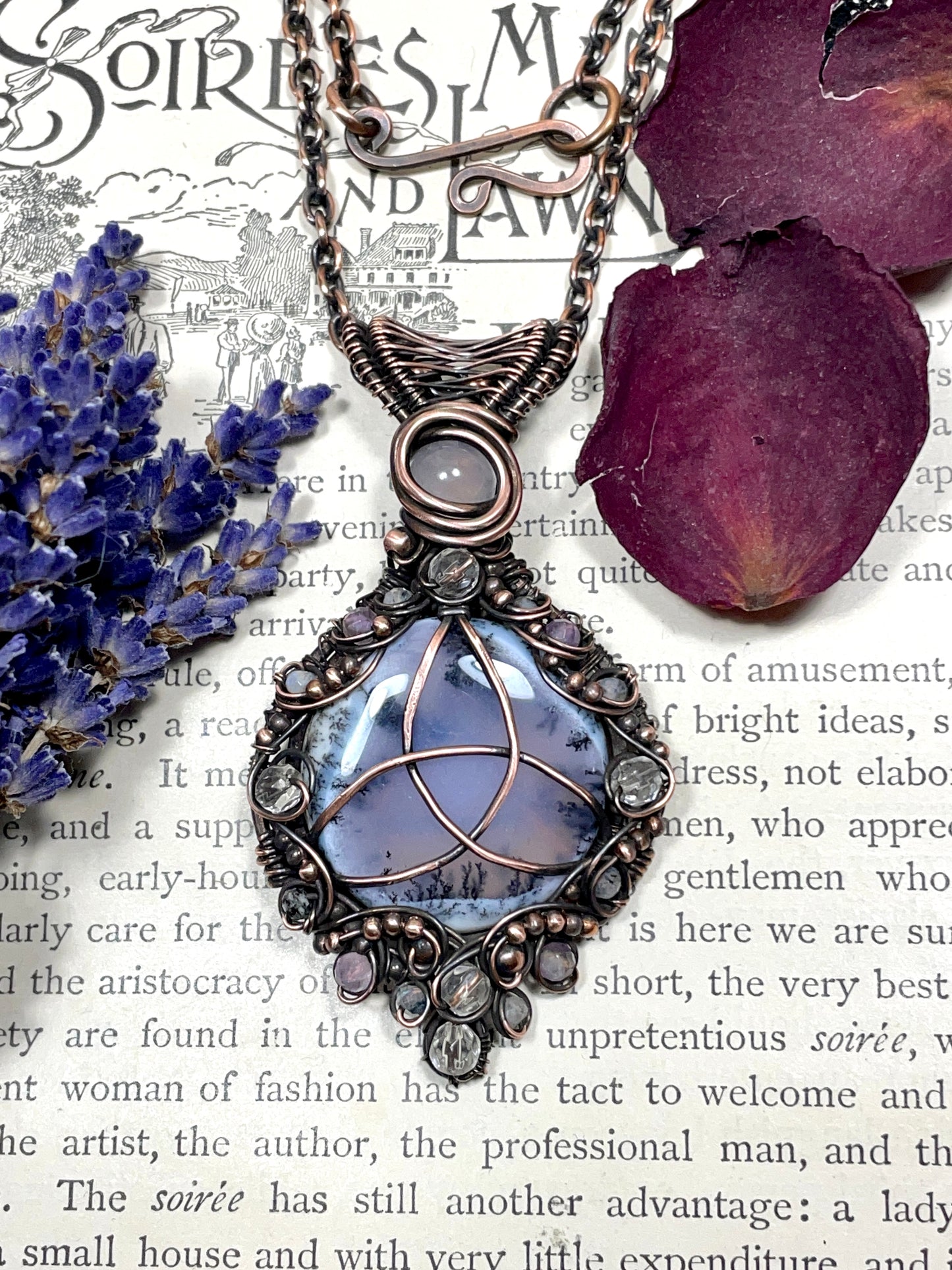 Merlinite Celtic Triquetra Pendant in Copper