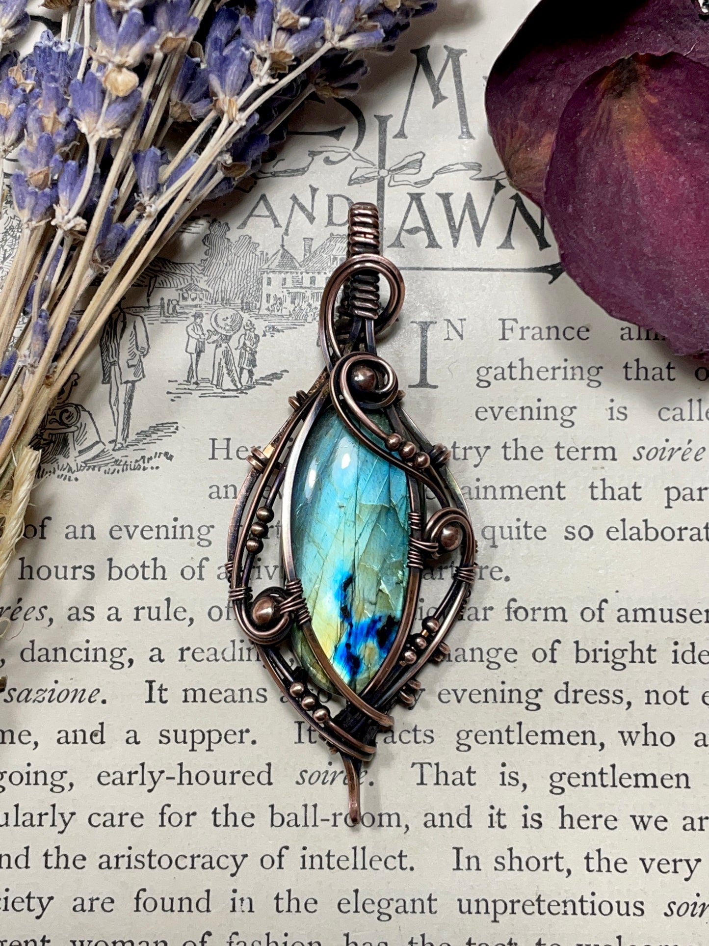 Labradorite Pendant in Copper
