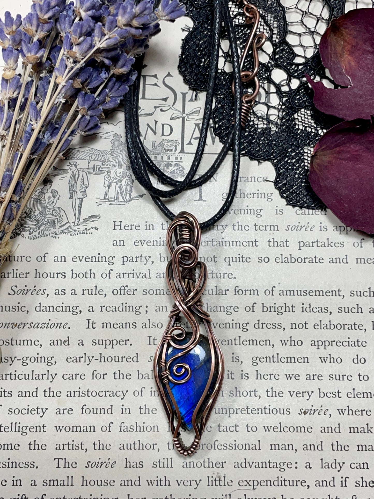 Labradorite Pendant in Copper
