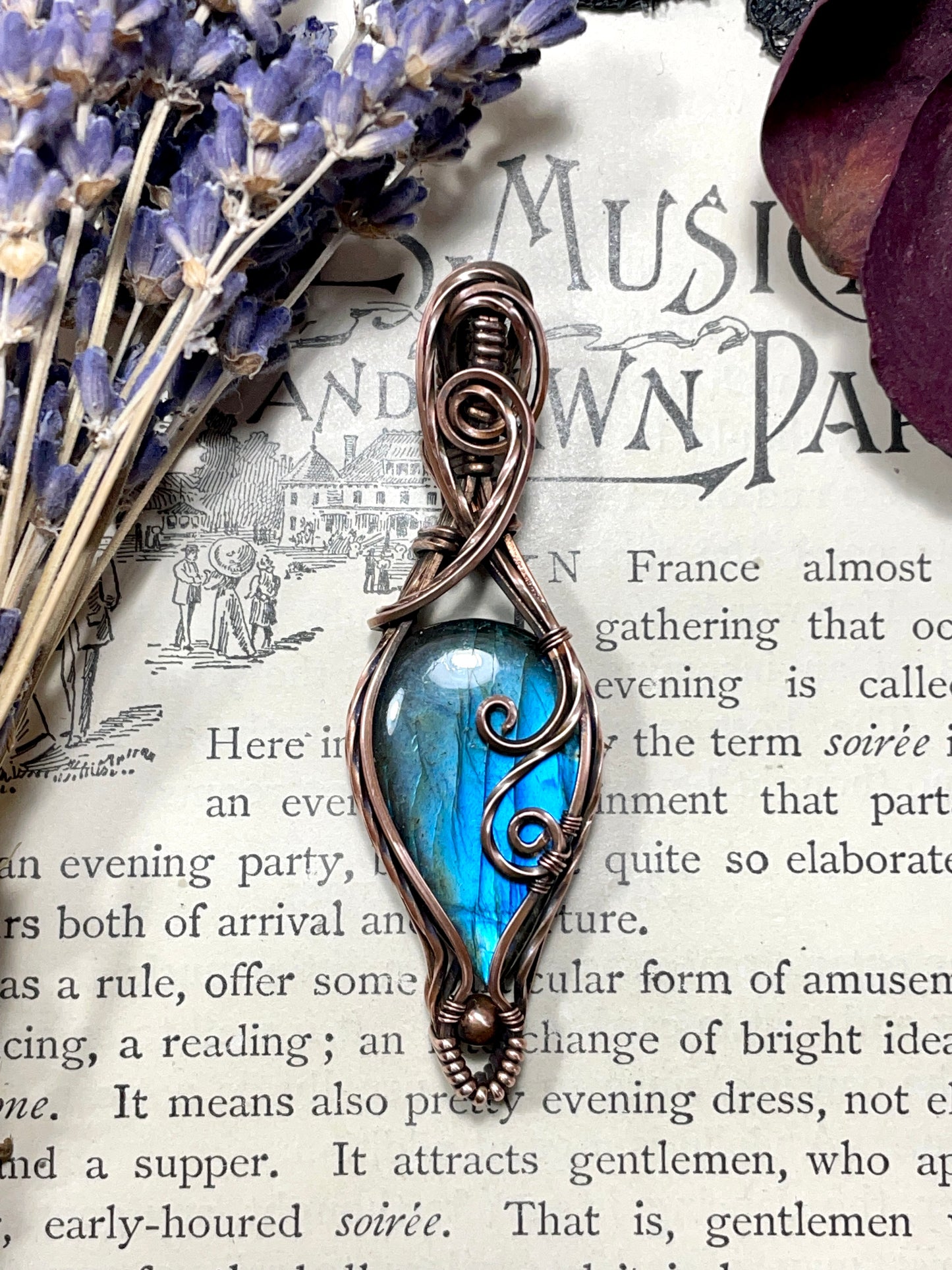 Labradorite Pendant in Copper