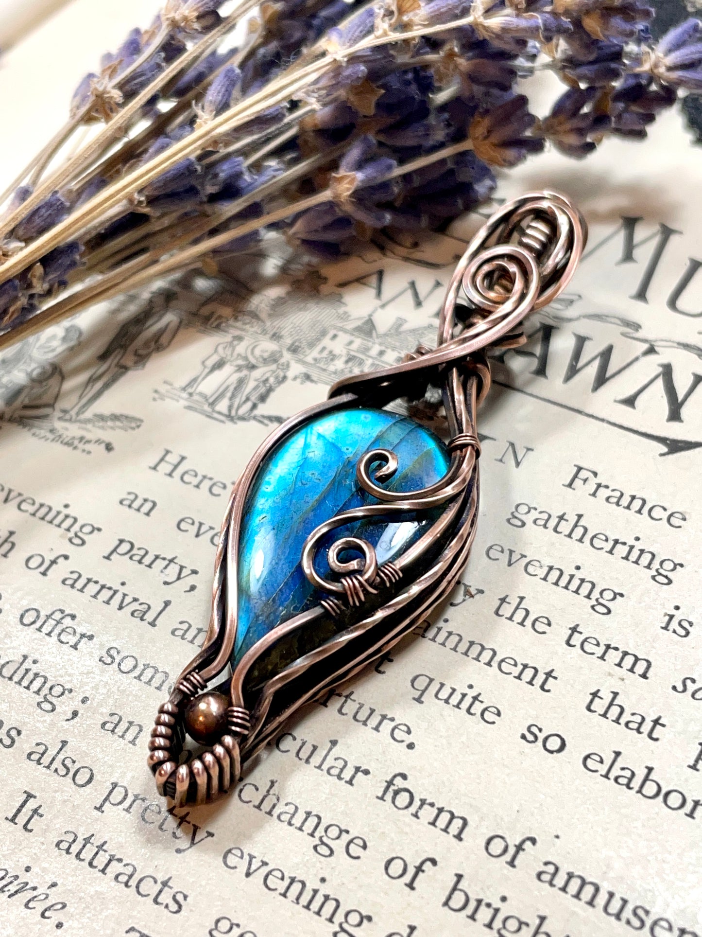 Labradorite Pendant in Copper