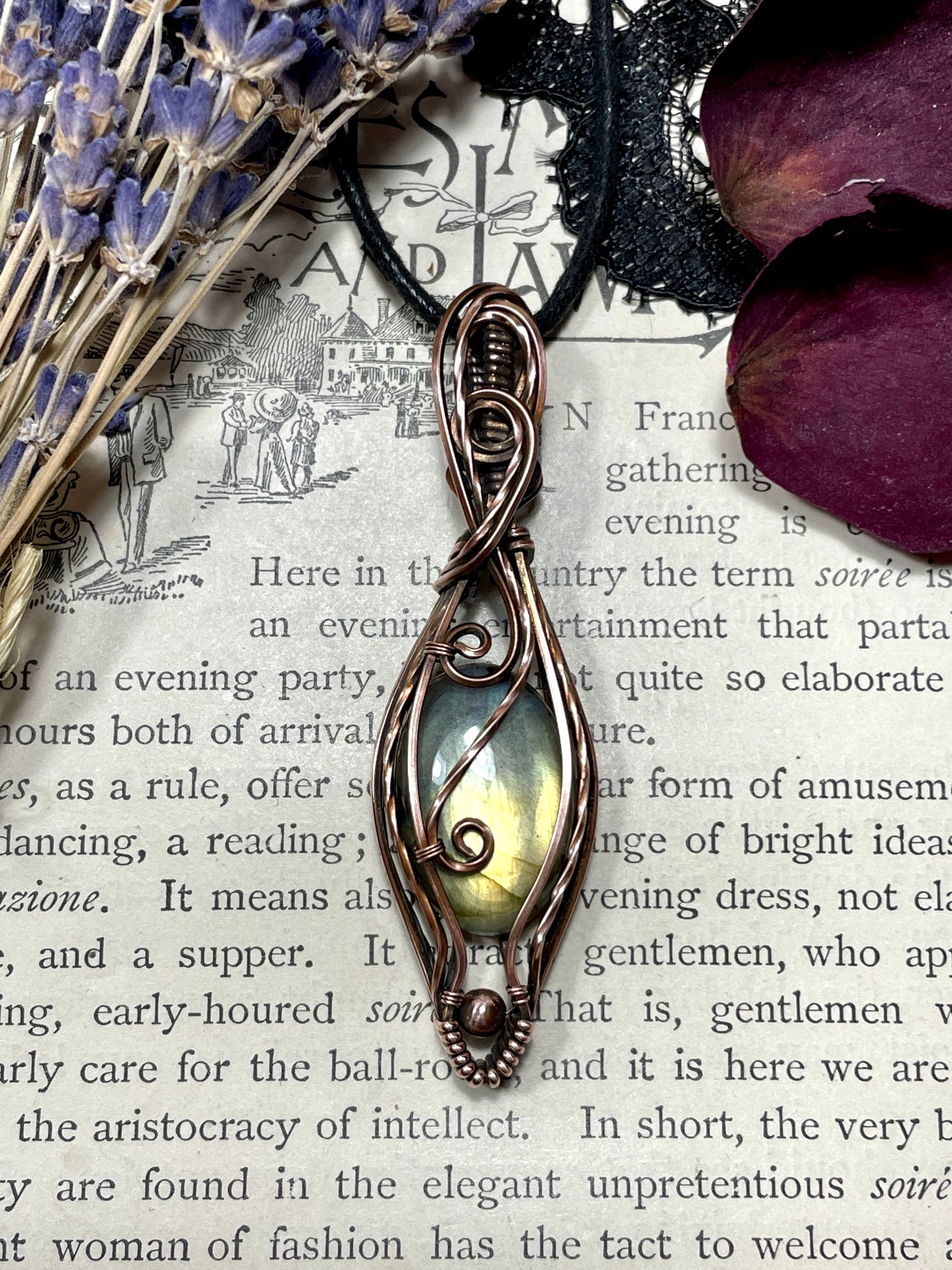 Labradorite Pendant in Copper