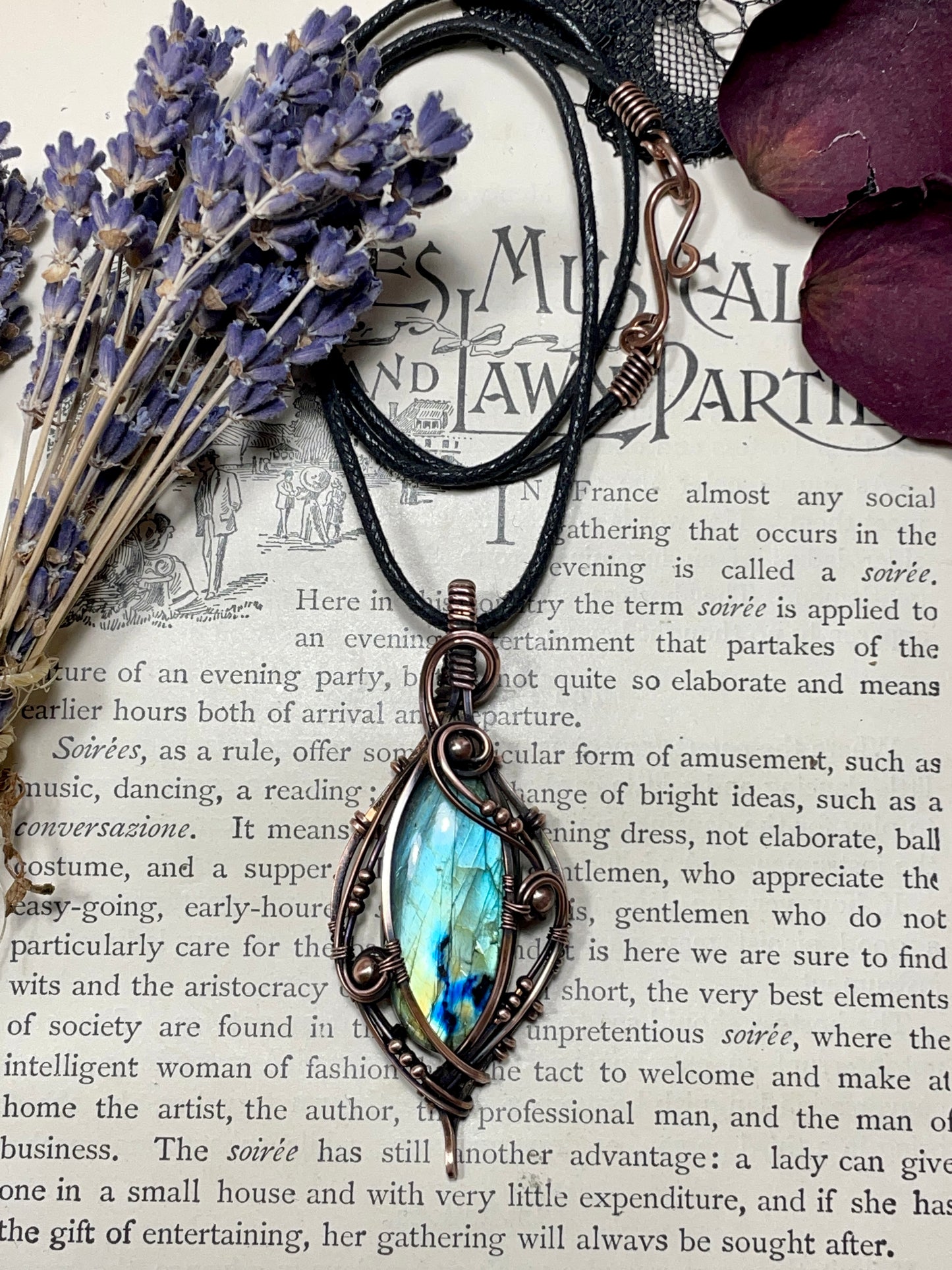 Labradorite Pendant in Copper