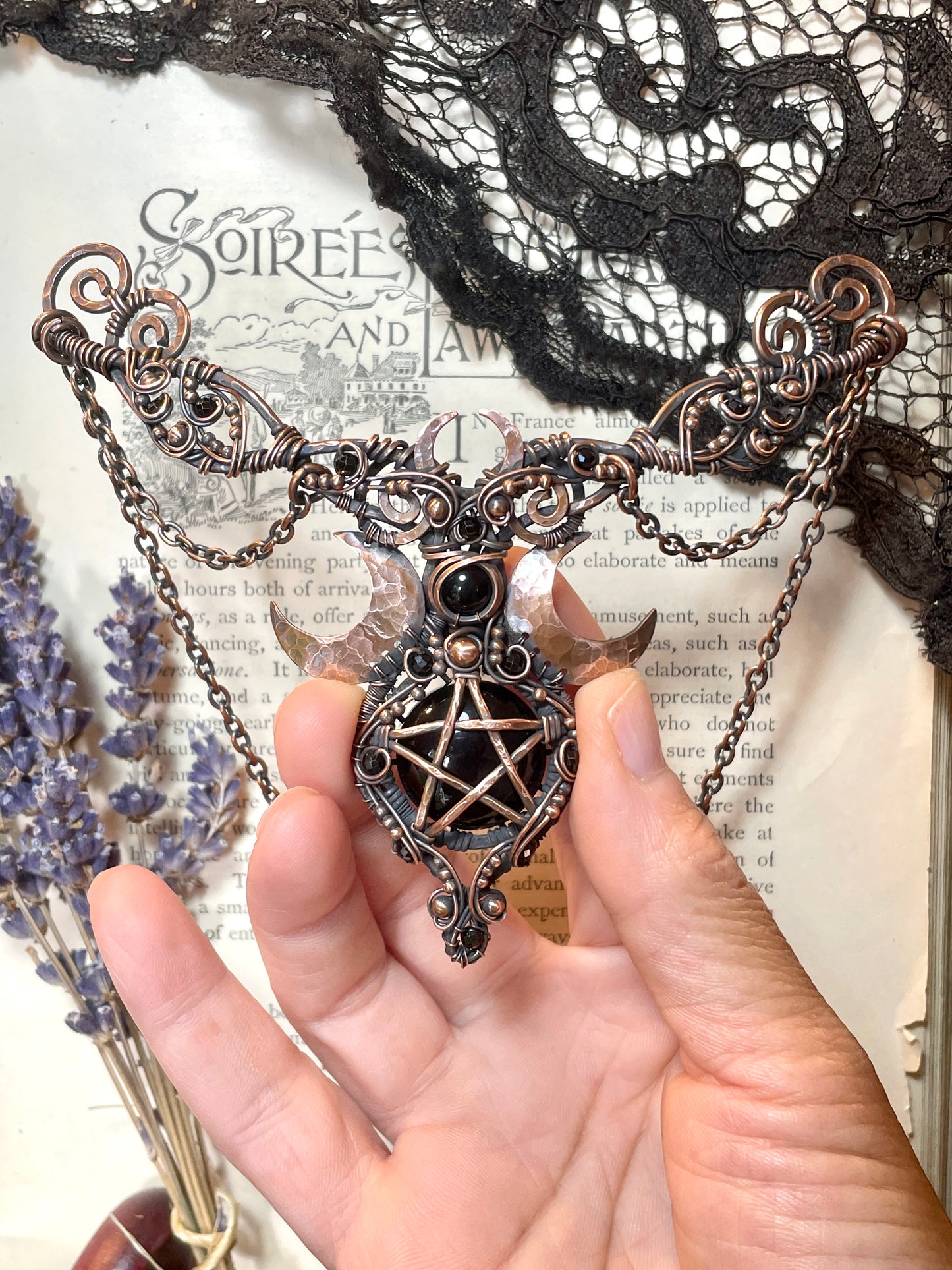 Onyx Lunar Pentacle Collar in Copper