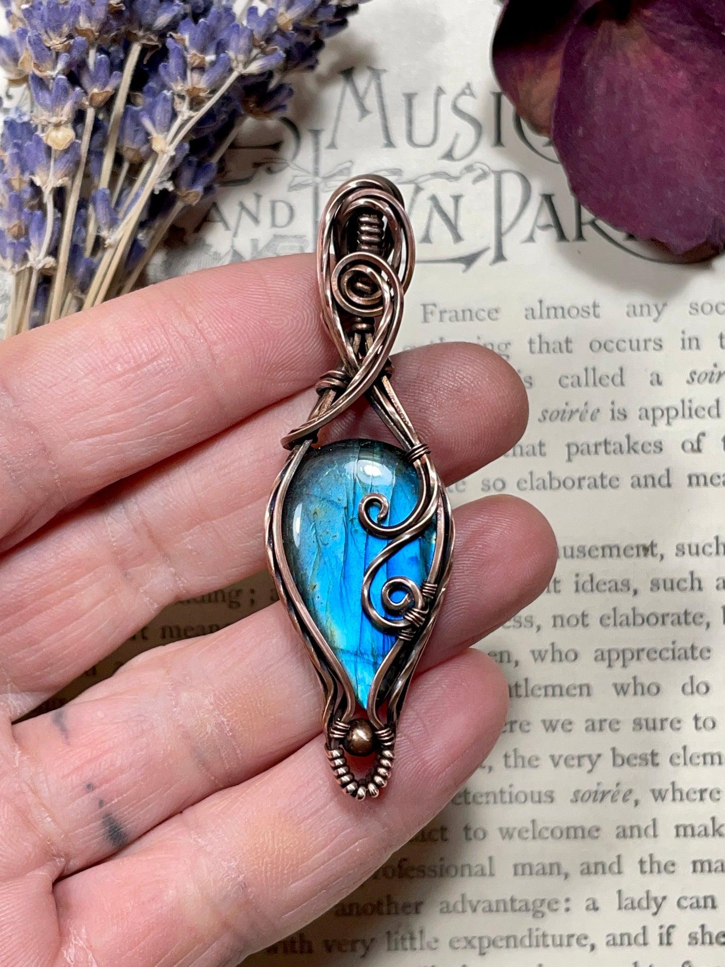 Labradorite Pendant in Copper