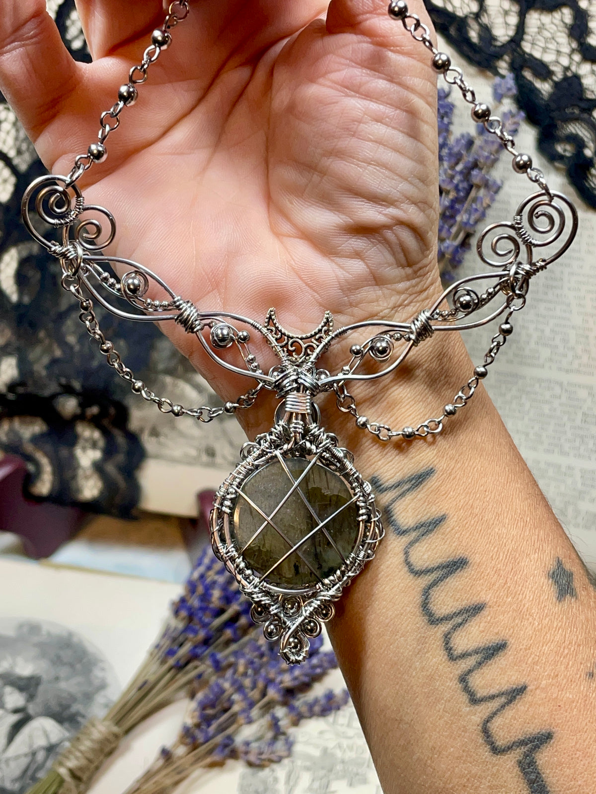 Labradorite Pentacle Collar in Stainless Steel