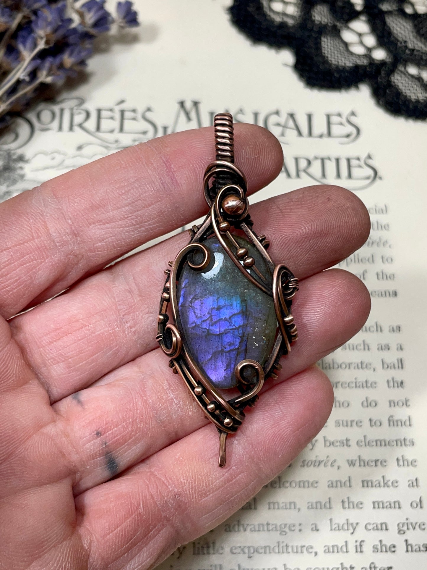 Labradorite Pendant in Copper