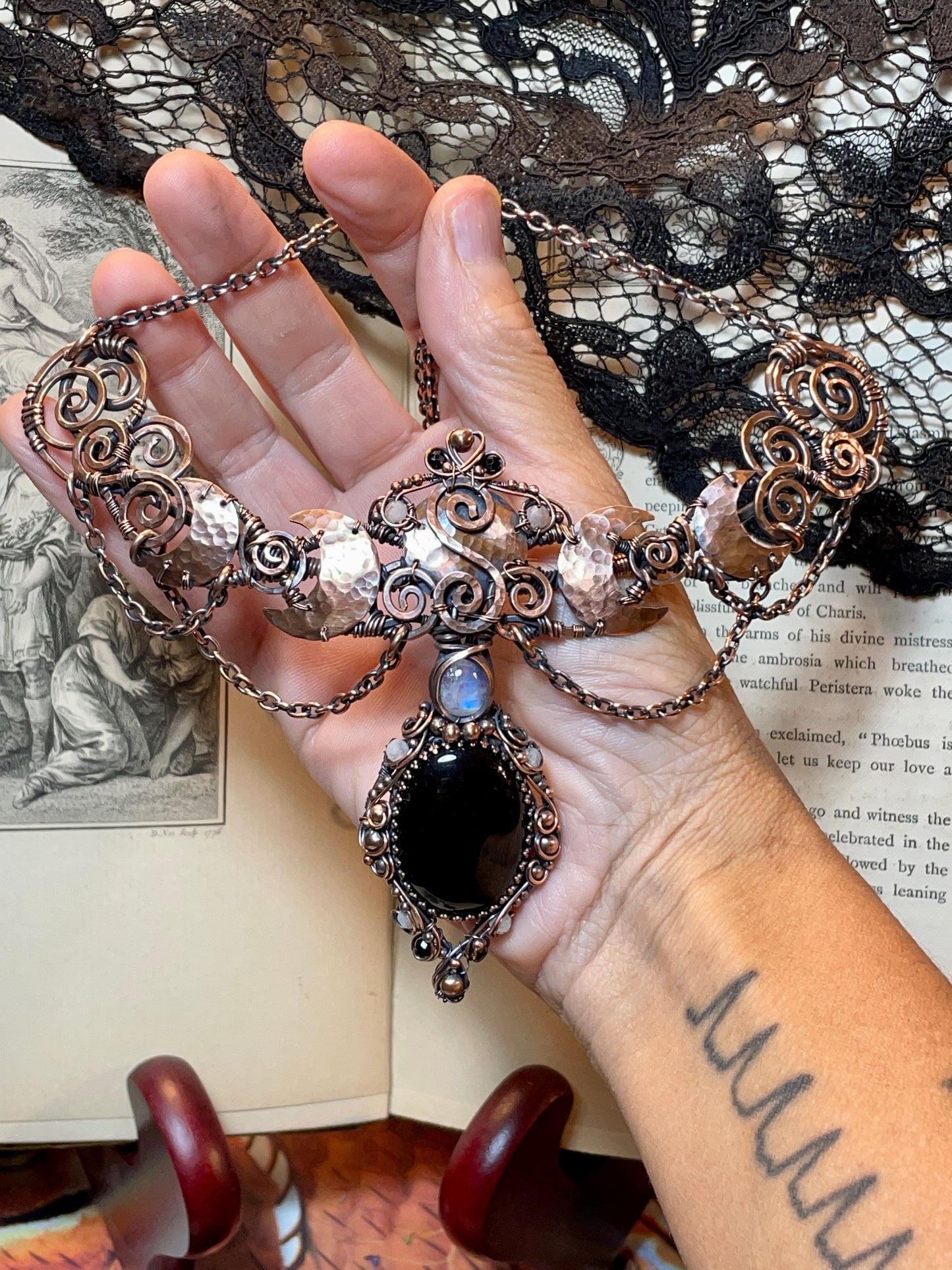 Onyx Lunar Goddess Collar in Copper