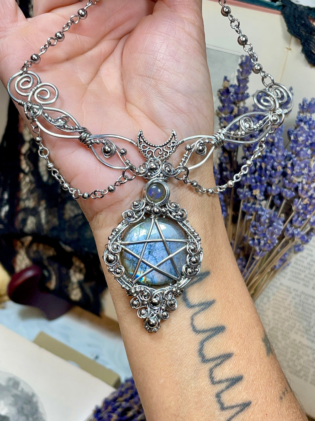 Labradorite Pentacle Collar in Stainless Steel